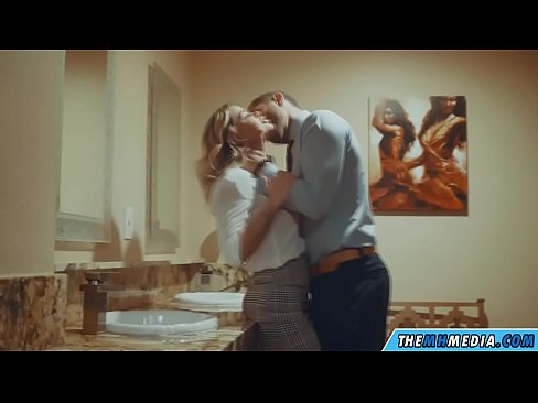 ❤️ Xa i-blonde ene-busty ikuhenda kwindlu yangasese yoluntu ️ kuthi xh.vegasservice.ru ️❤